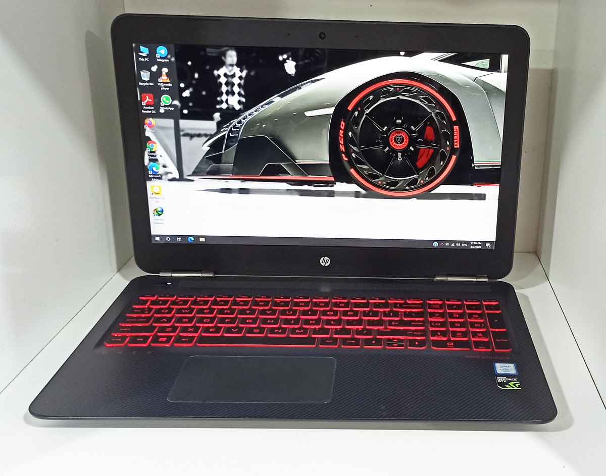 خرید لپ تاپ گیمینگ اچ پی اومن HP Omen 17 پردازنده Core i7 نسل ششم گرافیک انویدیا GTX