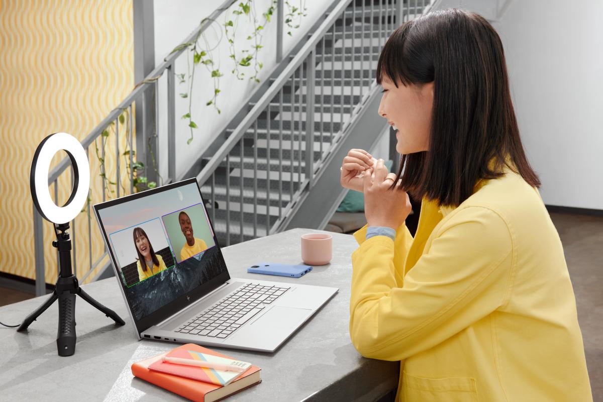 خرید لپ تاپ اچ پی انوی HP Envy 13 X360 صفحه 13.3 اینچی پردازنده Core i7-1250U گرافیک اینتل Iris XE