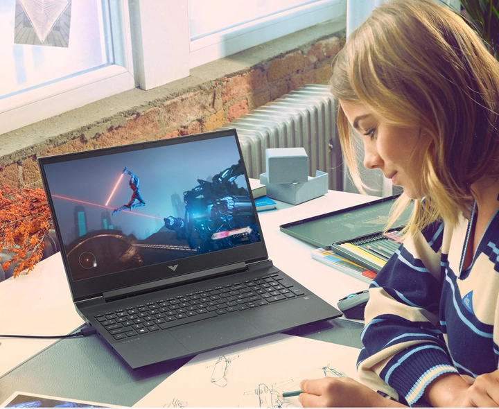 خرید لپ تاپ گیمینگ ویکتوس اچ پی HP Victus 15 Gaming صفحه 15.6 اینچی پردازنده Core i7-13700HX نسل سیزدهم گرافیک شش گیگ انویدیا RTX 4050